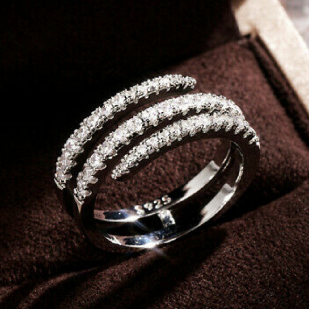 Pretty Silver Three Circle Winding Ring